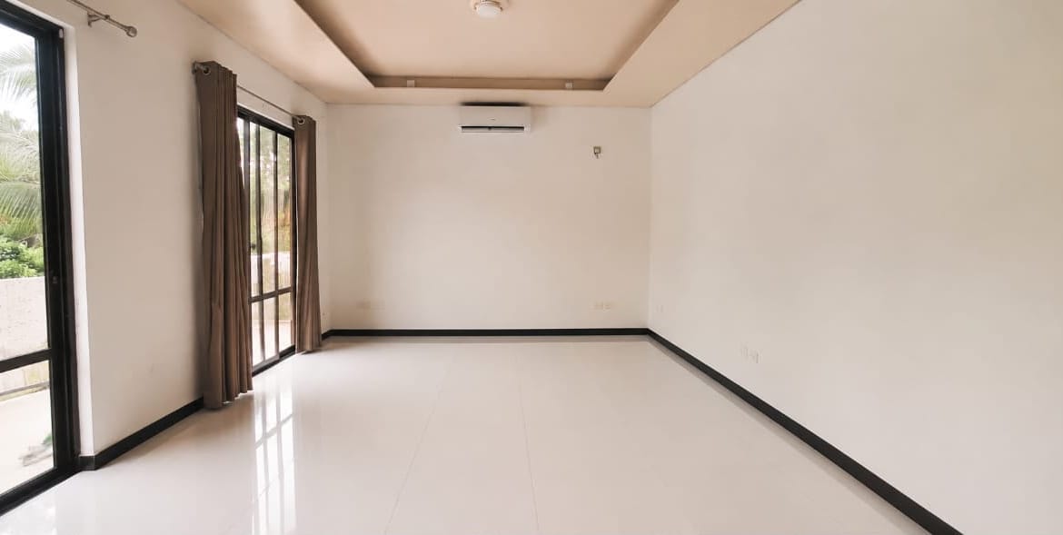 Spacious 2-Storey House for Sale in Piliyandala